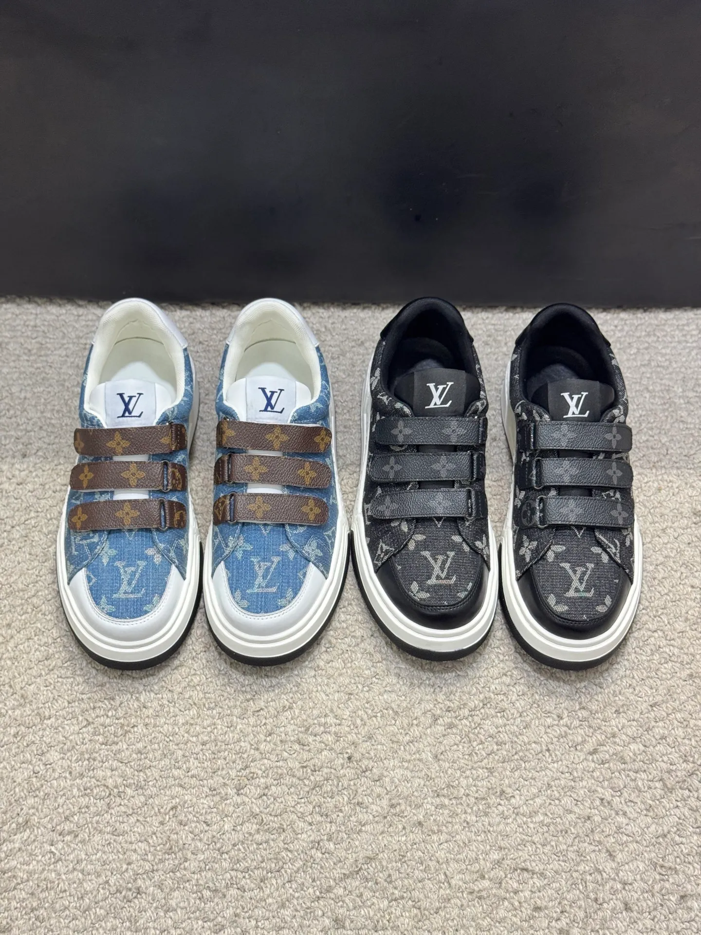 Men's shoes 💰400 [New style] 🌂🌂Top original order - Louis Vuitton®️ Trendy and fashionable yet low-key men's casual shoes, LV special fabric pattern on the upper, comfortable and breathable, sheepskin lining, original rubber outsole, 3 colors available ~ a must-have for sportsmen. Size: 38-44 (45 customized